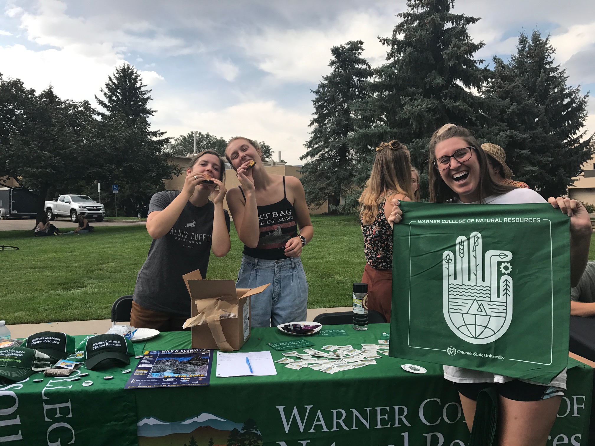 Warner College Council students attend the Fall 2017 college picnic.